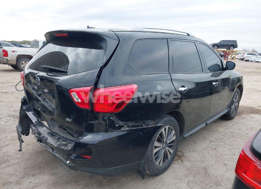 Photo 4 of 2017 Nissan Pathfinder SV (VIN 5N1DR2MN9HC627035)