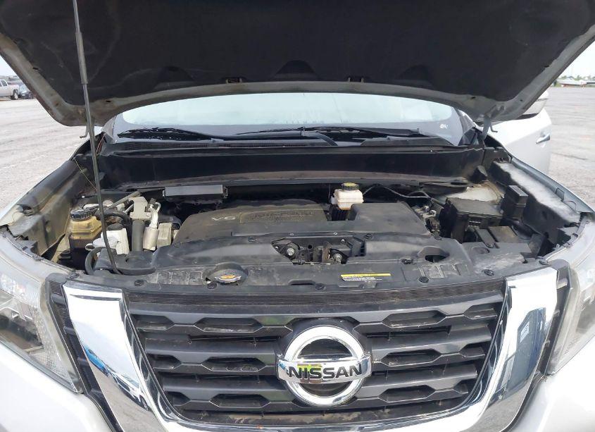 Photo 10 of 2017 Nissan Pathfinder S (VIN 5N1DR2MN9HC638021)