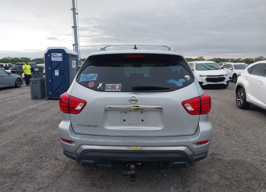 Photo 16 of 2017 Nissan Pathfinder S (VIN 5N1DR2MN9HC638021)