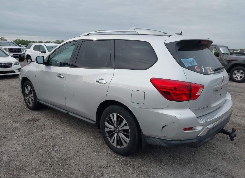 Photo 3 of 2017 Nissan Pathfinder S (VIN 5N1DR2MN9HC638021)
