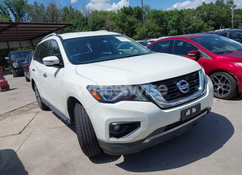 2017 Nissan Pathfinder SV (VIN 5N1DR2MN9HC661380) main photo