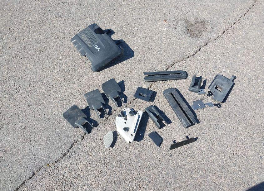 Photo 11 of 2017 Nissan Pathfinder PLATINUM (VIN 5N1DR2MN9HC680365)