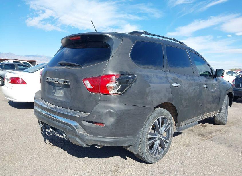 Photo 4 of 2017 Nissan Pathfinder PLATINUM (VIN 5N1DR2MN9HC680365)