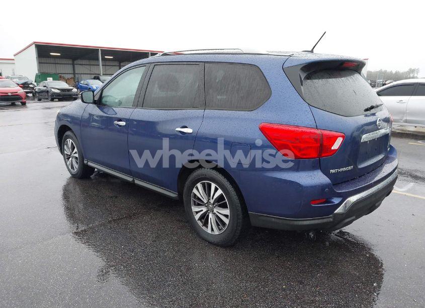 Photo 3 of 2017 Nissan Pathfinder SV (VIN 5N1DR2MN9HC900409)