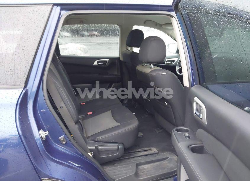 Photo 8 of 2017 Nissan Pathfinder SV (VIN 5N1DR2MN9HC900409)