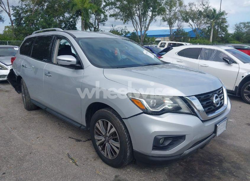 2018 Nissan Pathfinder SV (VIN 5N1DR2MN9JC637022) main photo