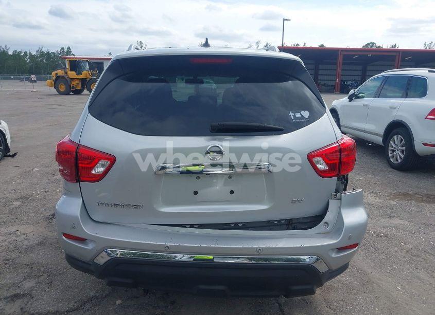 Photo 17 of 2018 Nissan Pathfinder SV (VIN 5N1DR2MN9JC637022)