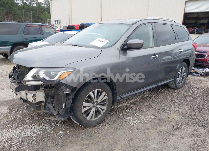 Photo 2 of 2018 Nissan Pathfinder S (VIN 5N1DR2MN9JC660767)