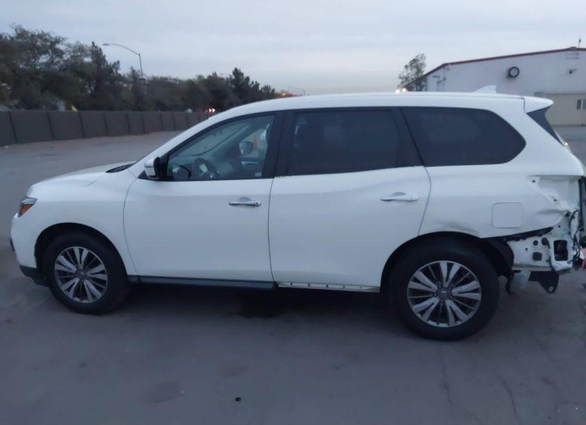 Photo 15 of 2019 Nissan Pathfinder S (VIN 5N1DR2MN9KC635322)