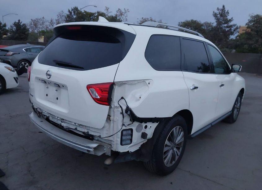 Photo 4 of 2019 Nissan Pathfinder S (VIN 5N1DR2MN9KC635322)
