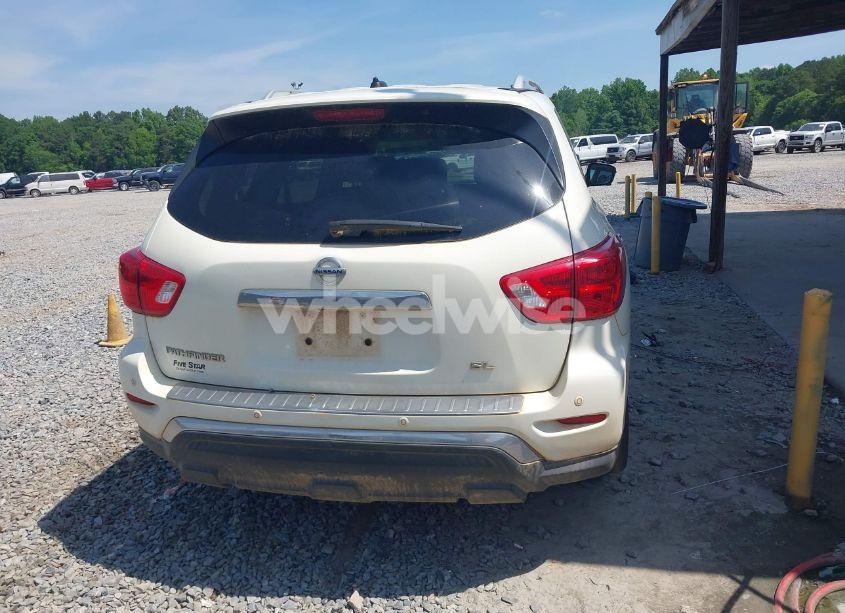 Photo 17 of 2017 Nissan Pathfinder SL (VIN 5N1DR2MNXHC622572)