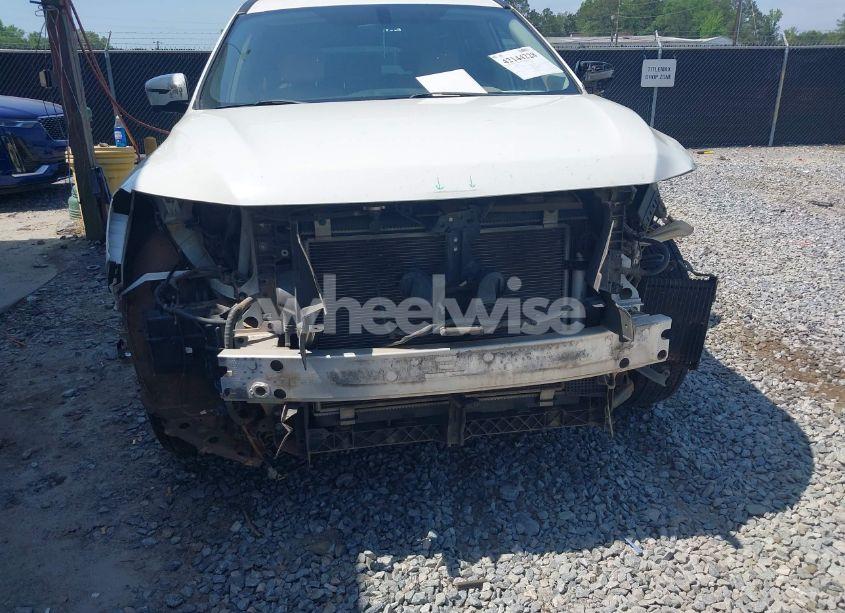 Photo 6 of 2017 Nissan Pathfinder SL (VIN 5N1DR2MNXHC622572)