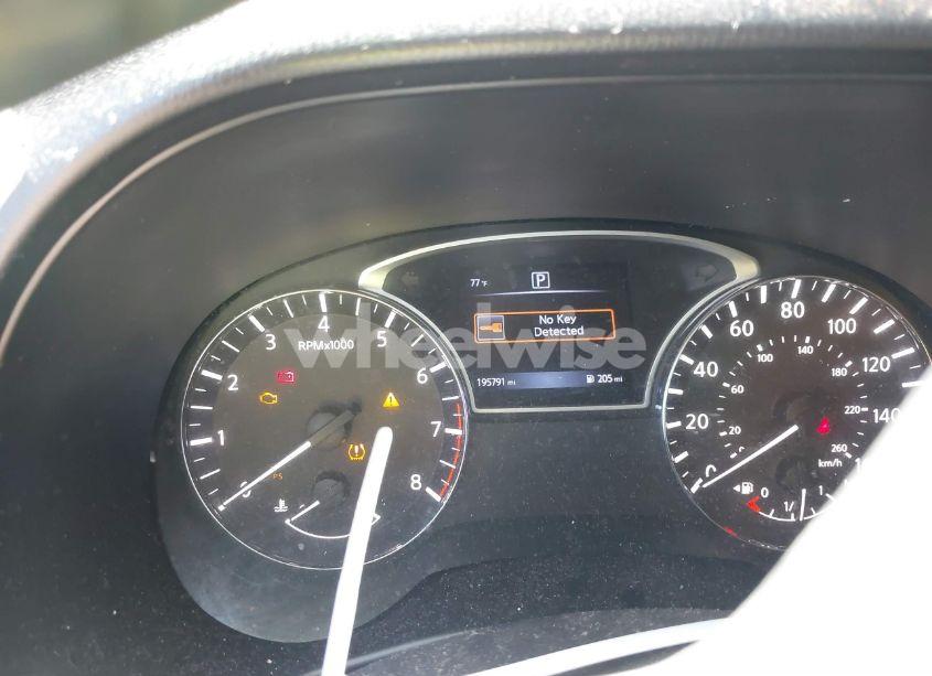 Photo 7 of 2017 Nissan Pathfinder SV (VIN 5N1DR2MNXHC626864)