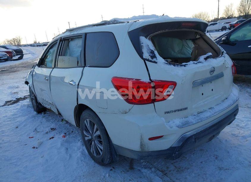 Photo 3 of 2017 Nissan Pathfinder S (VIN 5N1DR2MNXHC684666)