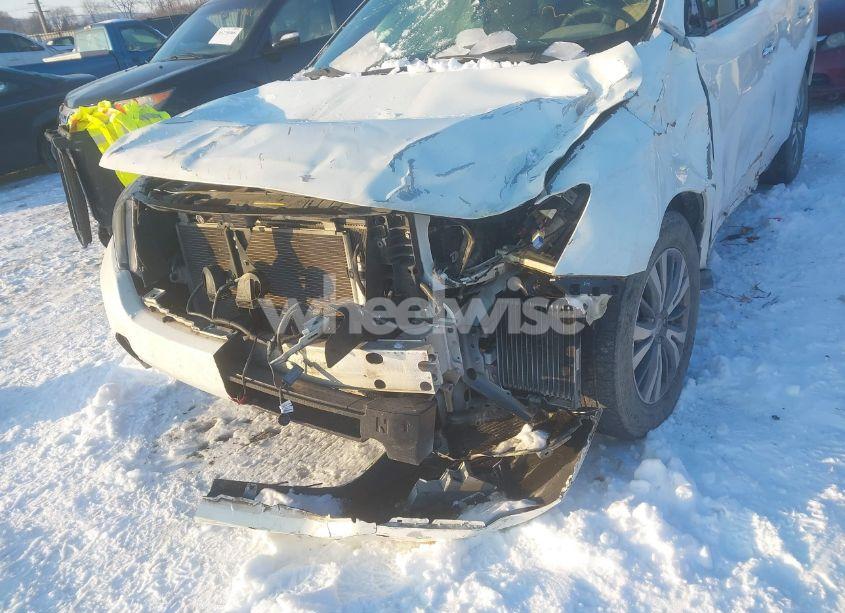 Photo 6 of 2017 Nissan Pathfinder S (VIN 5N1DR2MNXHC684666)