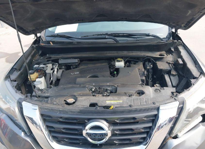 Photo 10 of 2017 Nissan Pathfinder SL (VIN 5N1DR2MNXHC901942)