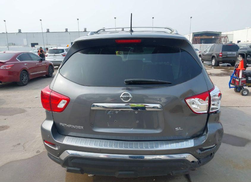 Photo 16 of 2017 Nissan Pathfinder SL (VIN 5N1DR2MNXHC901942)