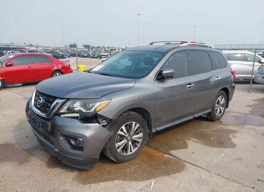 Photo 2 of 2017 Nissan Pathfinder SL (VIN 5N1DR2MNXHC901942)