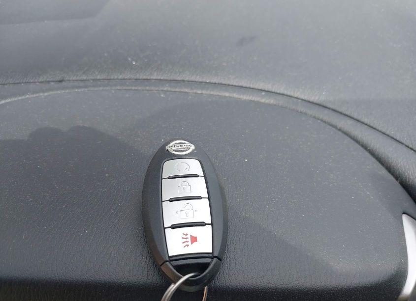 Photo 11 of 2017 Nissan Pathfinder SV (VIN 5N1DR2MNXHC904100)