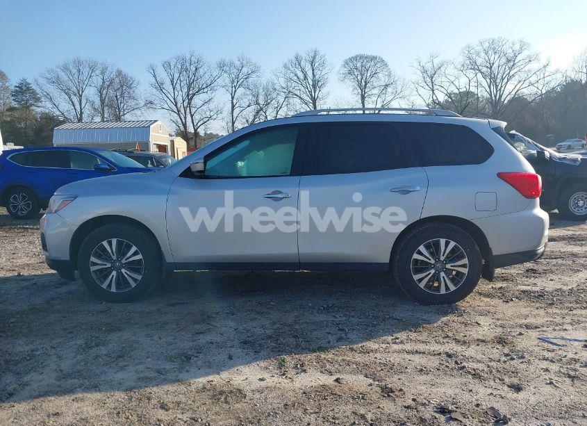 Photo 14 of 2017 Nissan Pathfinder S (VIN 5N1DR2MNXHC905960)