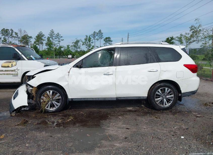Photo 13 of 2018 Nissan Pathfinder SV (VIN 5N1DR2MNXJC624702)
