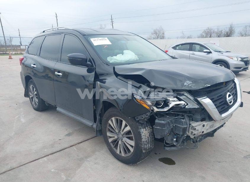2018 Nissan Pathfinder S (VIN 5N1DR2MNXJC625879) main photo