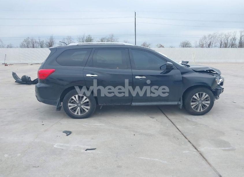 Photo 12 of 2018 Nissan Pathfinder S (VIN 5N1DR2MNXJC625879)