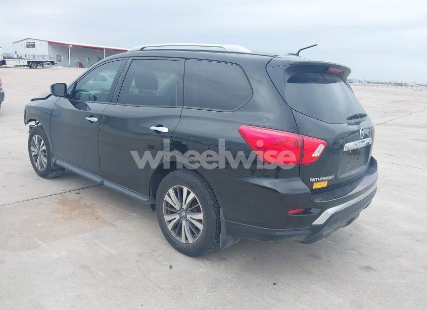 Photo 3 of 2018 Nissan Pathfinder S (VIN 5N1DR2MNXJC625879)