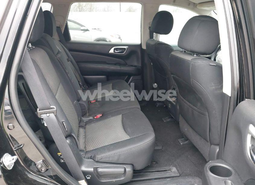 Photo 8 of 2018 Nissan Pathfinder S (VIN 5N1DR2MNXJC625879)