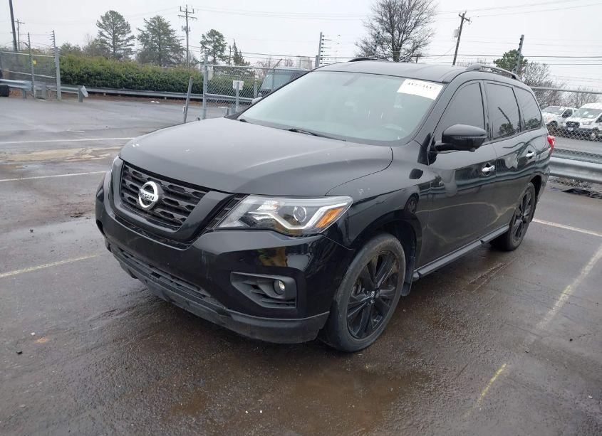 Photo 2 of 2018 Nissan Pathfinder SL (VIN 5N1DR2MNXJC632220)