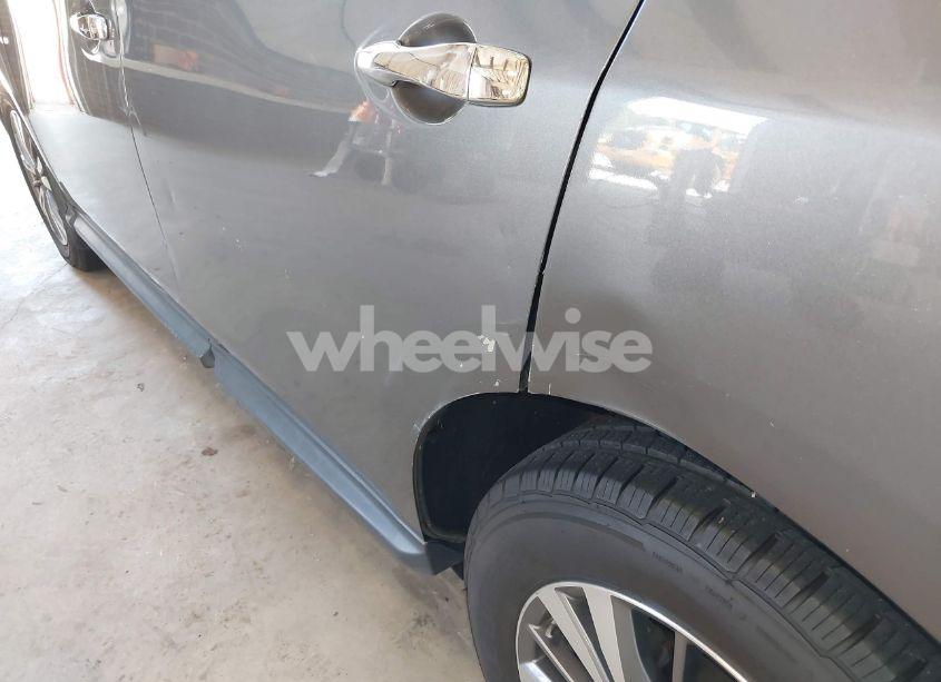 Photo 18 of 2018 Nissan Pathfinder S (VIN 5N1DR2MNXJC646408)