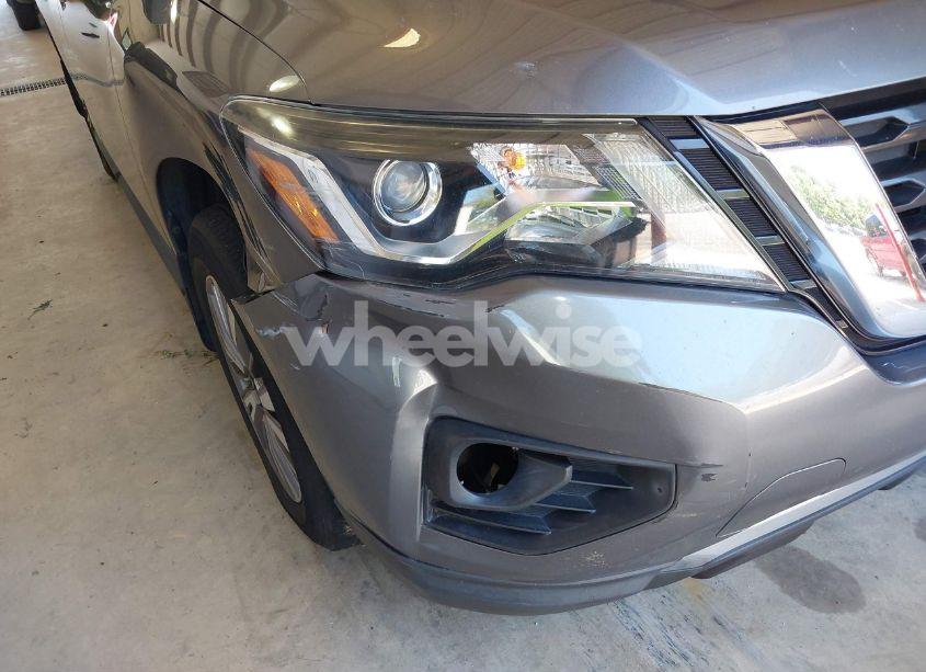 Photo 20 of 2018 Nissan Pathfinder S (VIN 5N1DR2MNXJC646408)