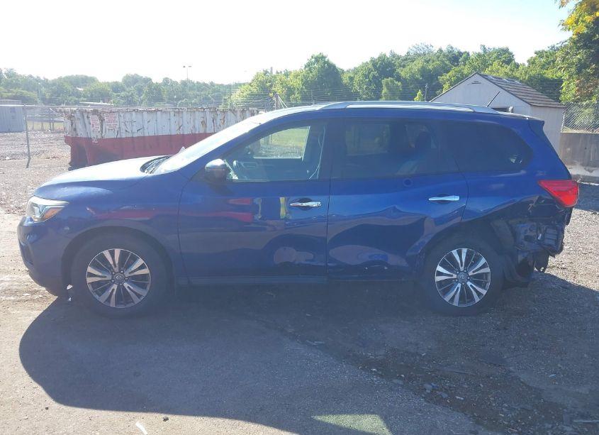 Photo 14 of 2018 Nissan Pathfinder S (VIN 5N1DR2MNXJC658476)