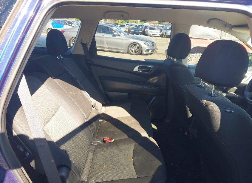 Photo 8 of 2018 Nissan Pathfinder S (VIN 5N1DR2MNXJC658476)