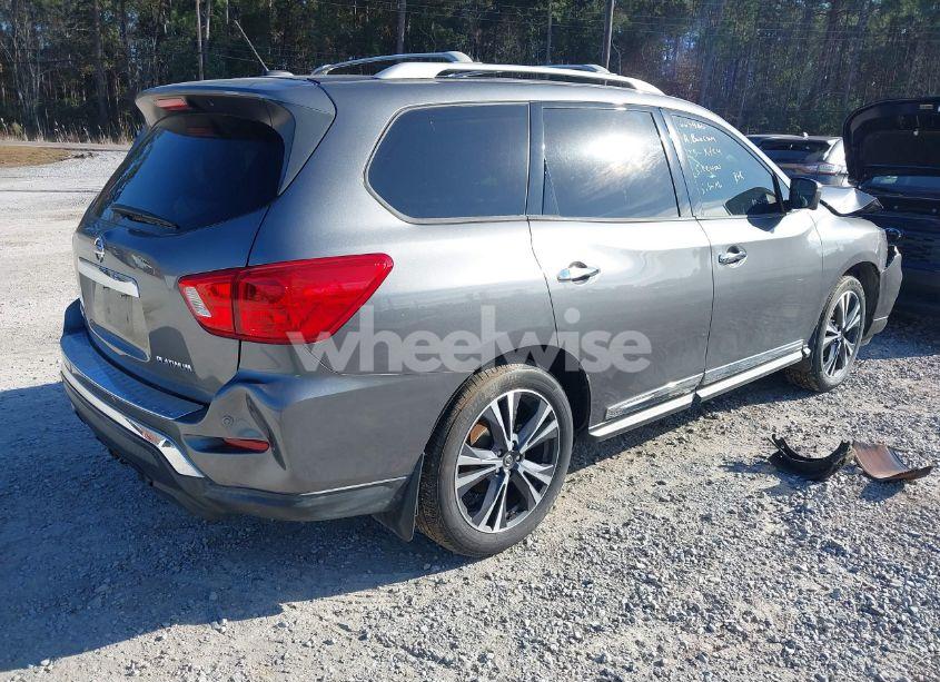 Photo 4 of 2018 Nissan Pathfinder PLATINUM (VIN 5N1DR2MNXJC665900)