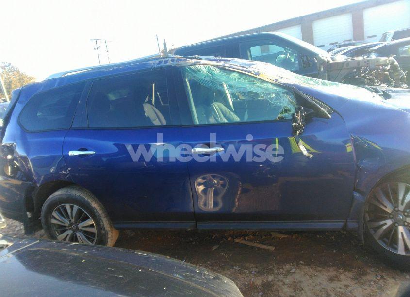 Photo 13 of 2018 Nissan Pathfinder S (VIN 5N1DR2MNXJC677092)