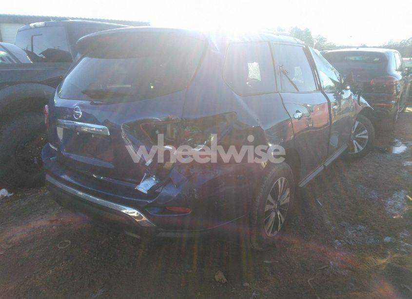 Photo 4 of 2018 Nissan Pathfinder S (VIN 5N1DR2MNXJC677092)