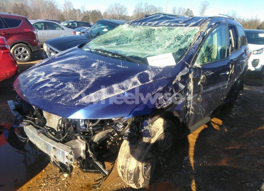 Photo 6 of 2018 Nissan Pathfinder S (VIN 5N1DR2MNXJC677092)