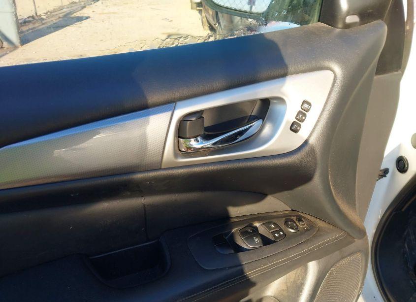 Photo 19 of 2019 Nissan Pathfinder SL (VIN 5N1DR2MNXKC606430)