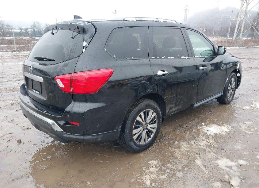 Photo 4 of 2019 Nissan Pathfinder SV (VIN 5N1DR2MNXKC627469)