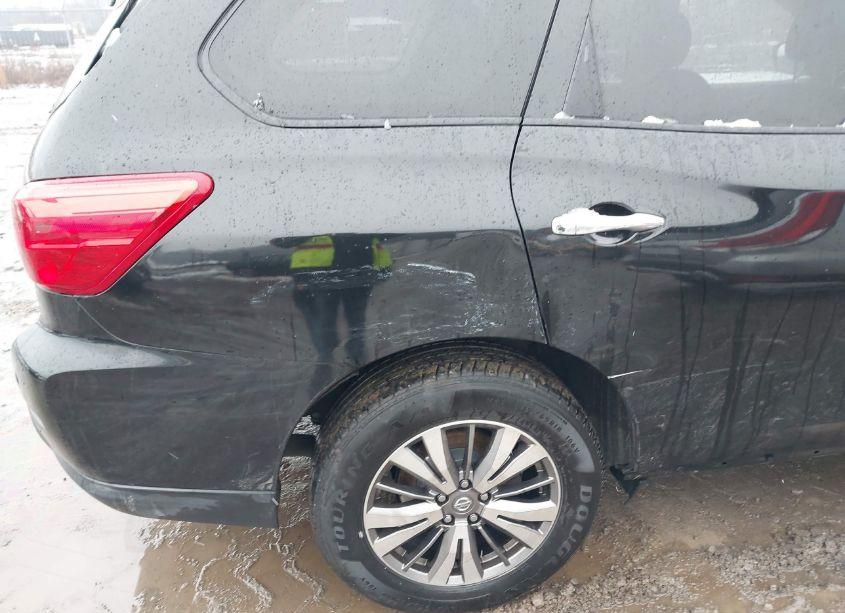 Photo 6 of 2019 Nissan Pathfinder SV (VIN 5N1DR2MNXKC627469)