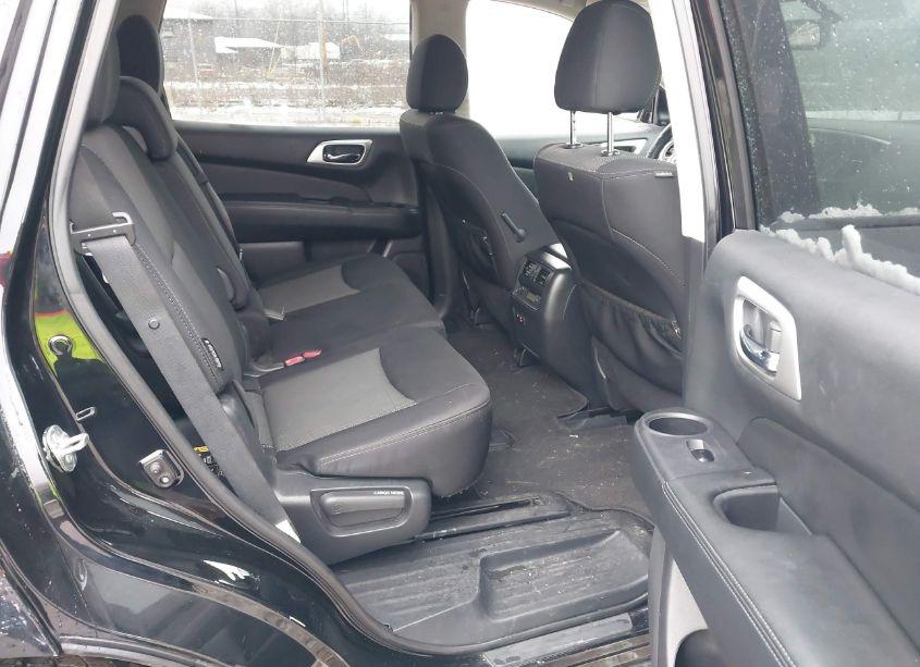 Photo 8 of 2019 Nissan Pathfinder SV (VIN 5N1DR2MNXKC627469)