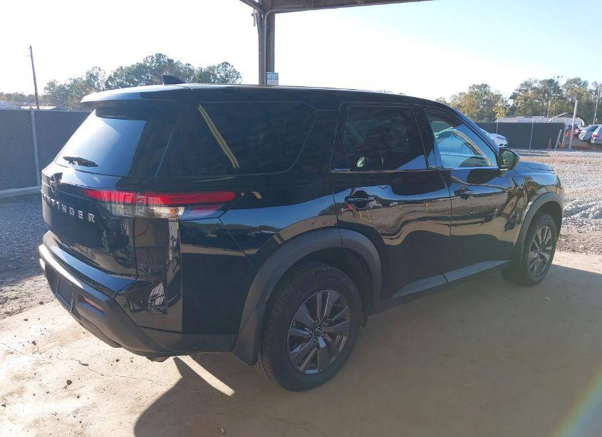 Photo 4 of 2023 Nissan Pathfinder S FWD (VIN 5N1DR3AA2PC264583)