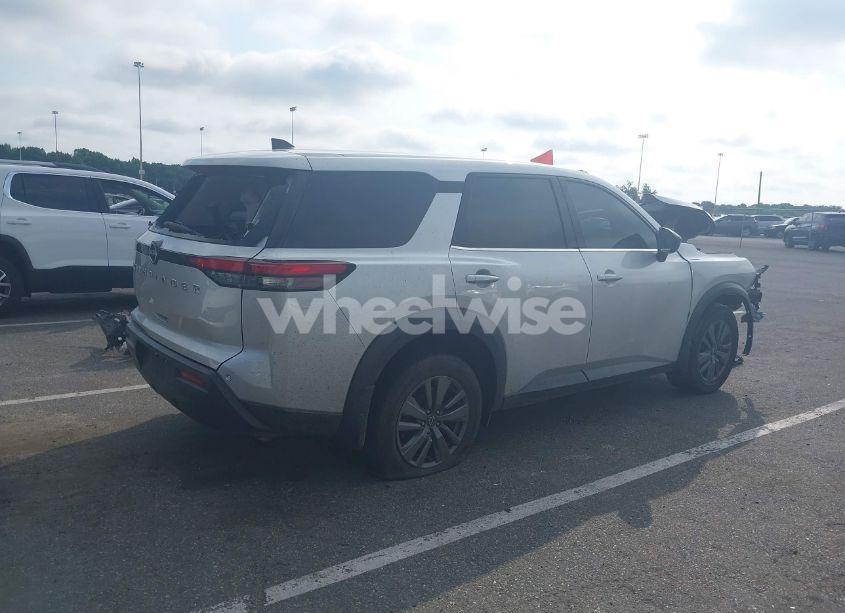 Photo 4 of 2023 Nissan Pathfinder S FWD (VIN 5N1DR3AA8PC229403)