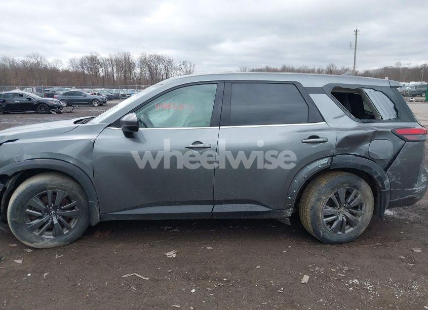 Photo 14 of 2022 Nissan Pathfinder S 4WD (VIN 5N1DR3AC0NC226770)