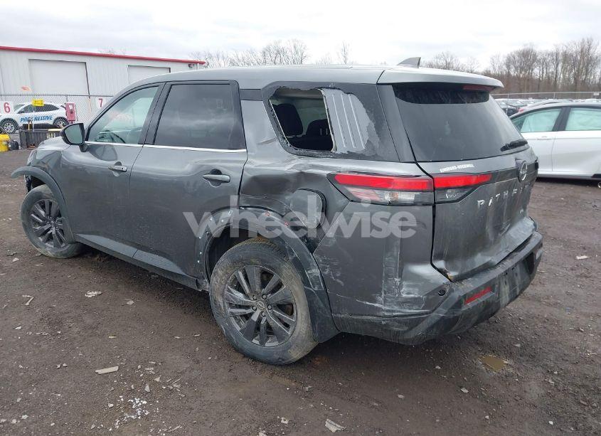 Photo 3 of 2022 Nissan Pathfinder S 4WD (VIN 5N1DR3AC0NC226770)