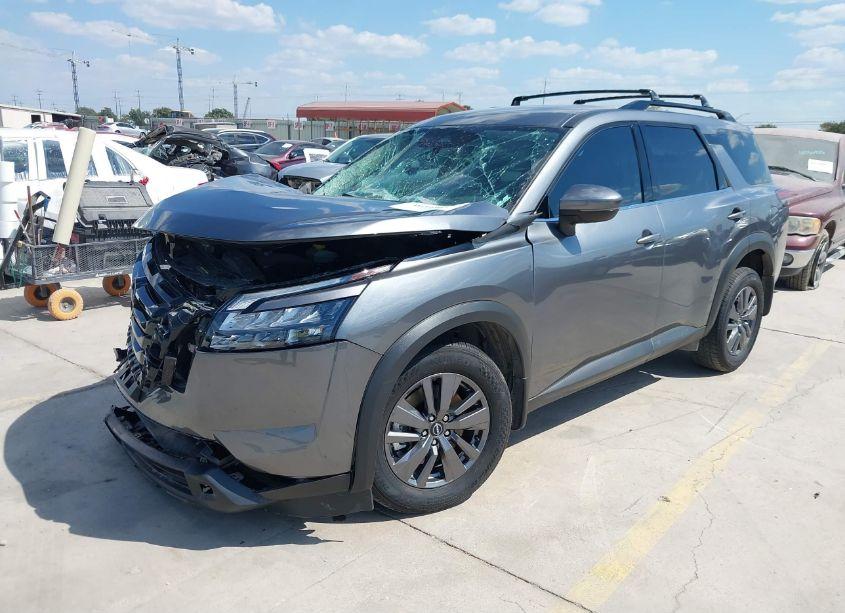 Photo 2 of 2024 Nissan Pathfinder SV FWD (VIN 5N1DR3BA4RC222370)