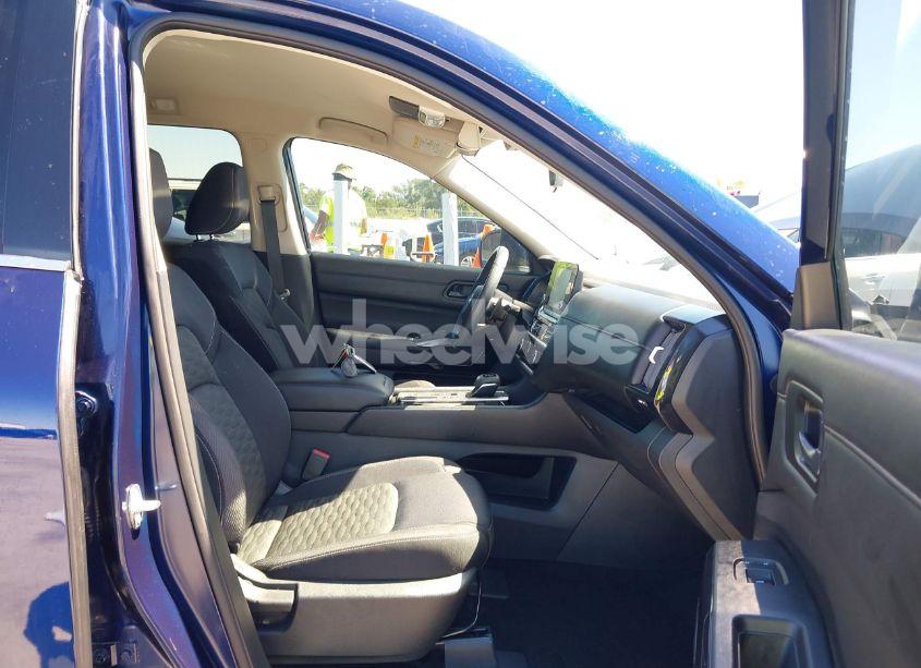 Photo 5 of 2024 Nissan Pathfinder SV FWD (VIN 5N1DR3BA9RC201210)