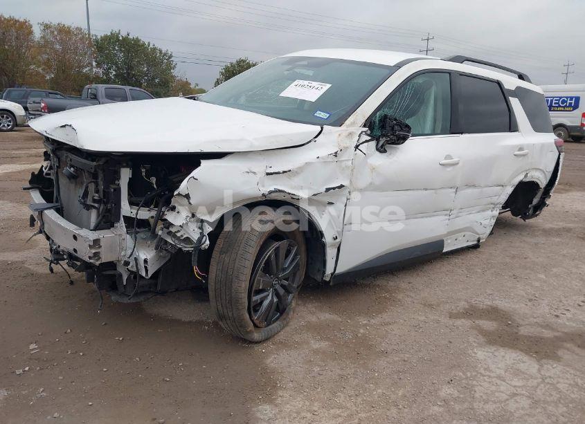 Photo 2 of 2023 Nissan Pathfinder SV 4WD (VIN 5N1DR3BC2PC251462)