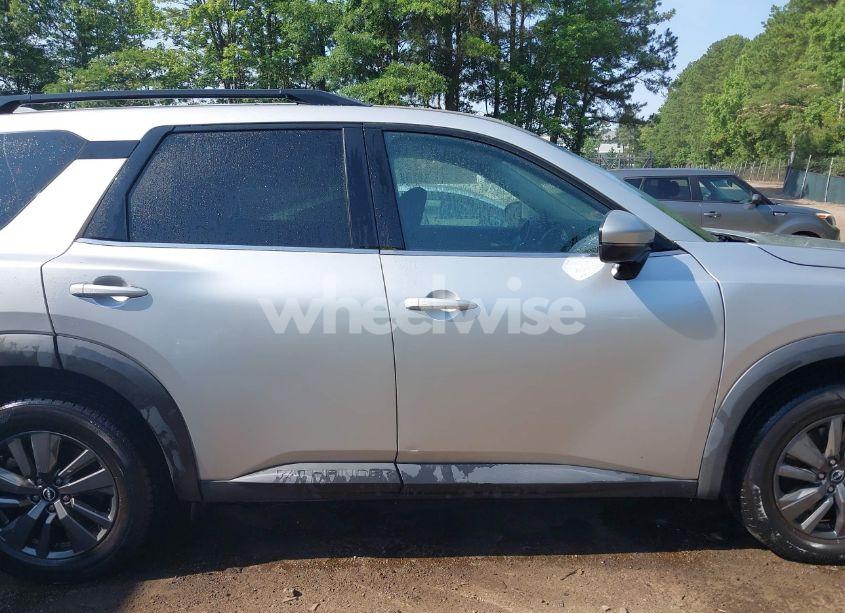 Photo 14 of 2022 Nissan Pathfinder SV 4WD (VIN 5N1DR3BC6NC251204)